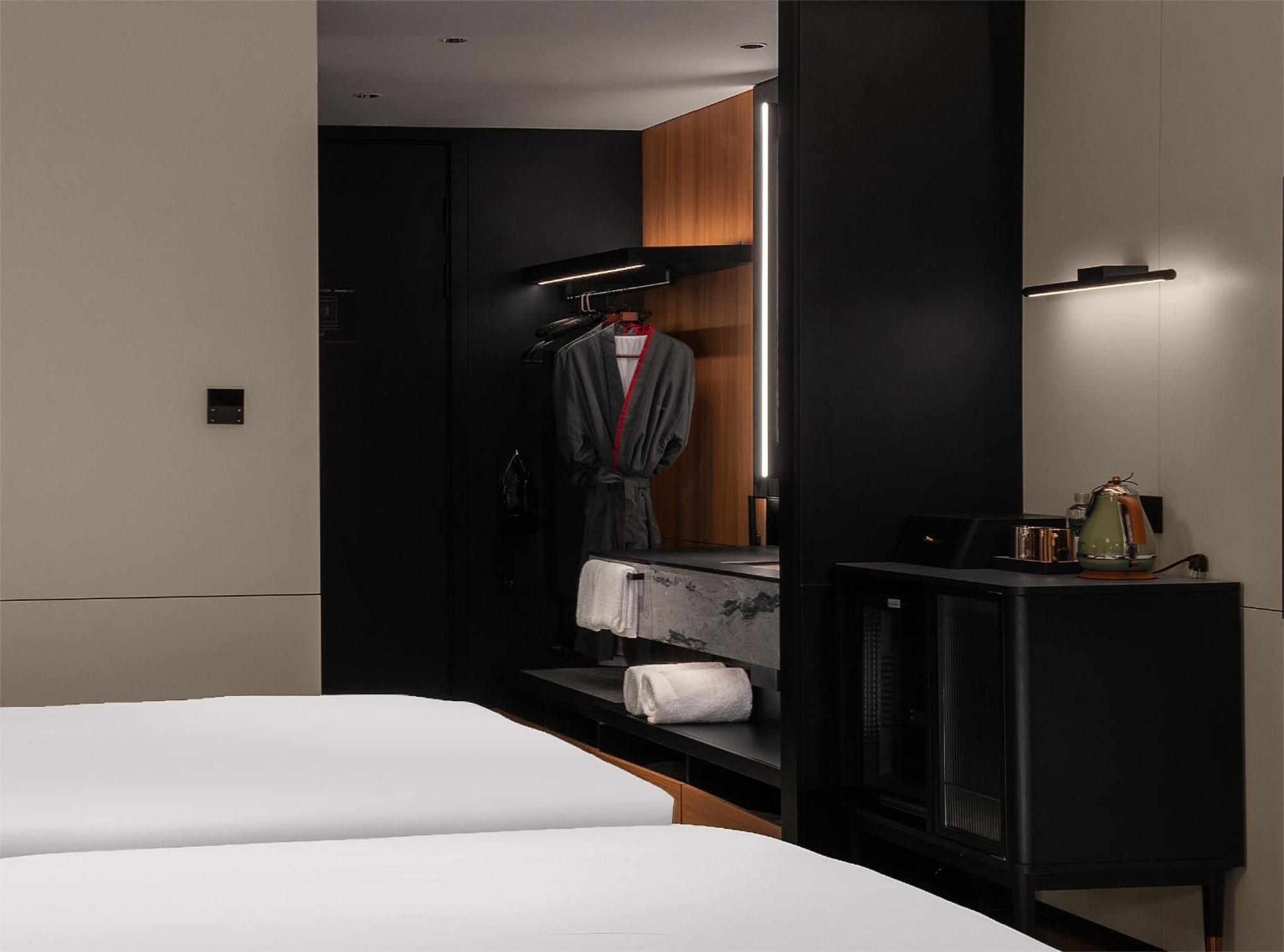 Intercity Hotel Guangzhou South Railway Station - Free Minibar Including Erdinger Weissbier Exterior foto